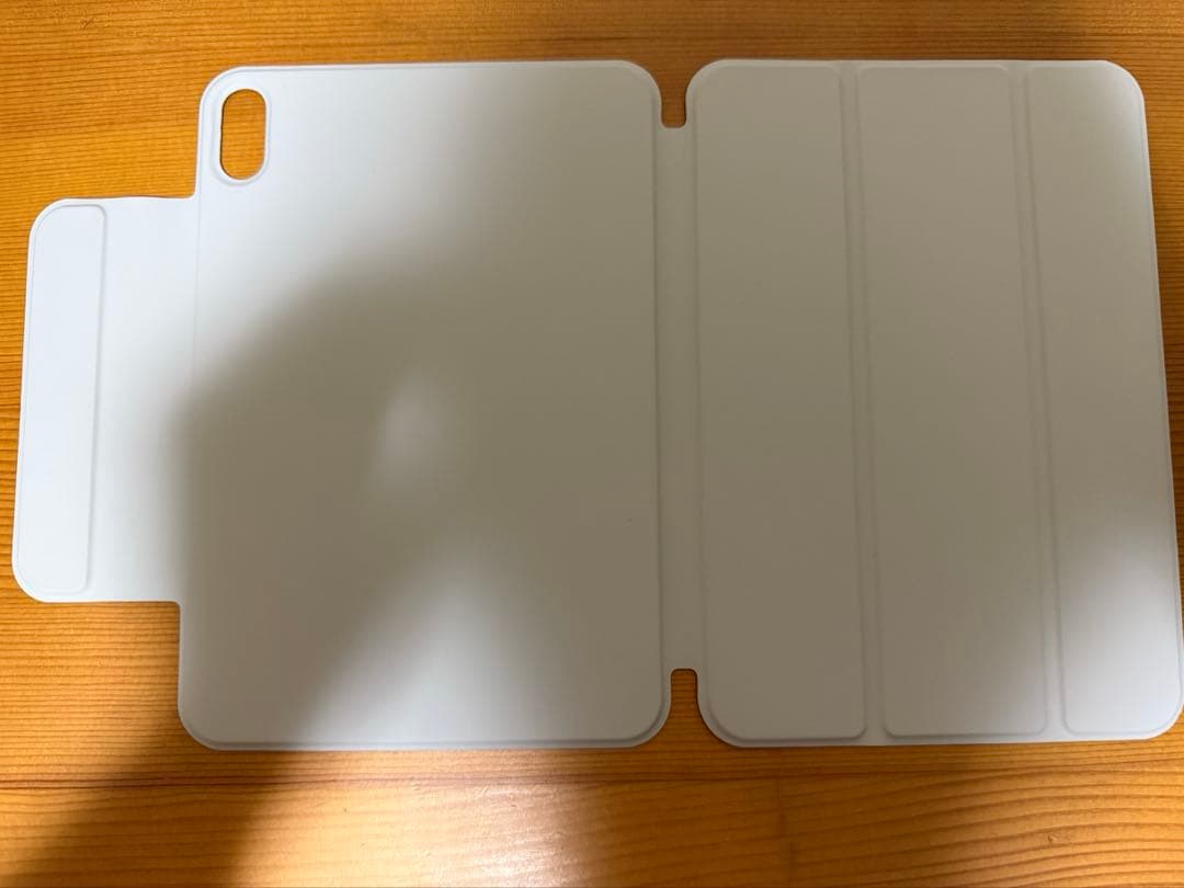 iPad mini6（スターライト）、ケース（ESR）、タッチペン付