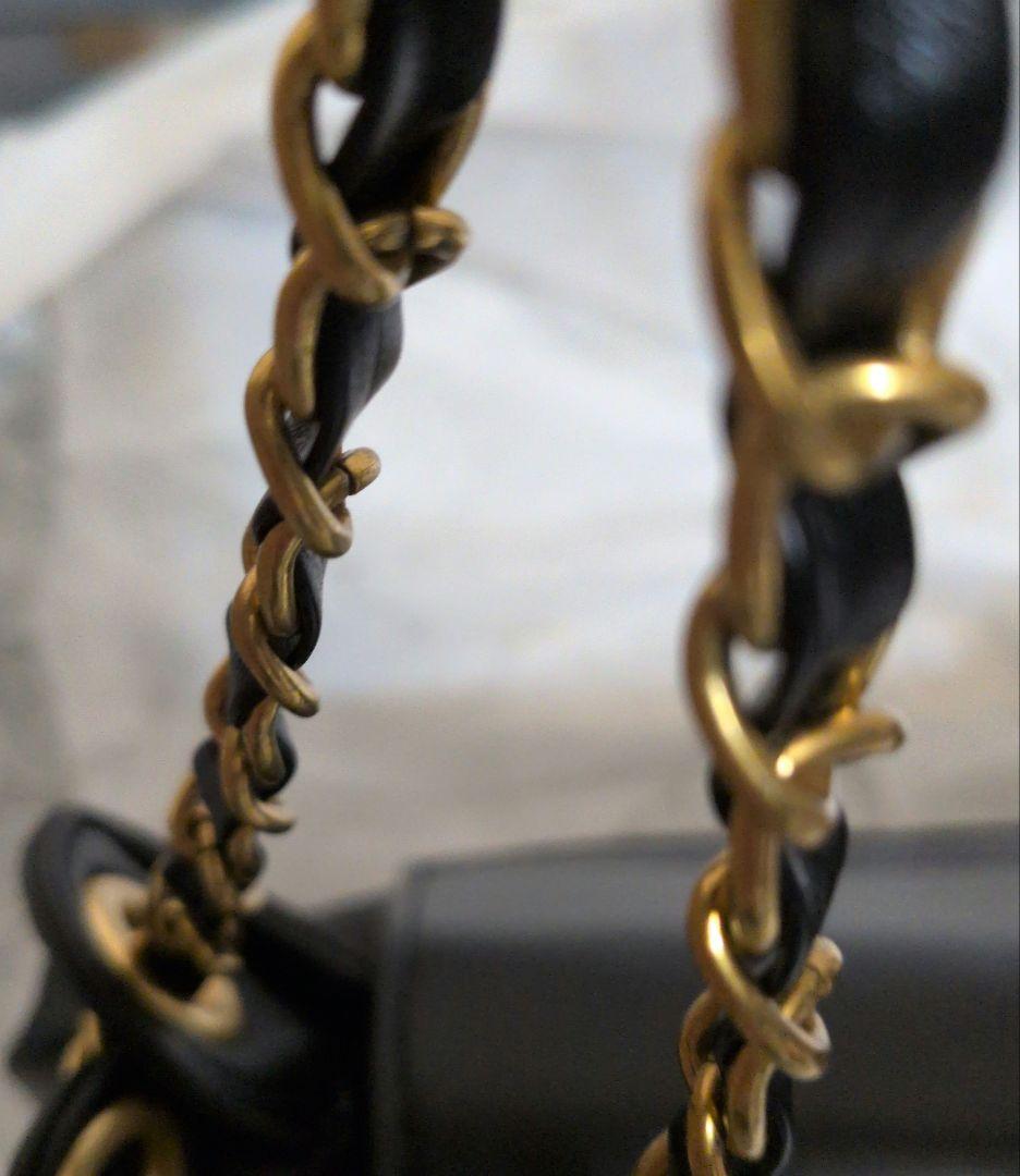 新品未使用ノベルティCHANELチャーム2つ　ショッパー付き　社外品バッグ