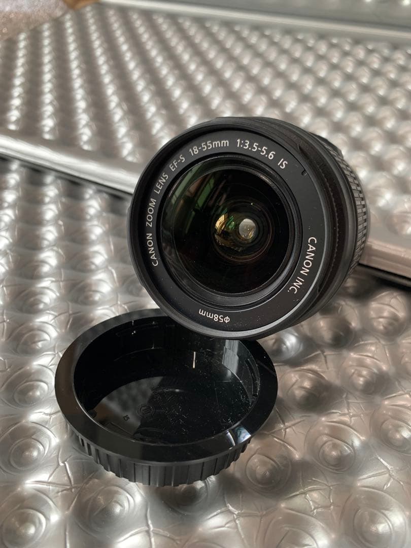 【美品】Canon EF-S 18-55mm f 3.5-5.6 IS
