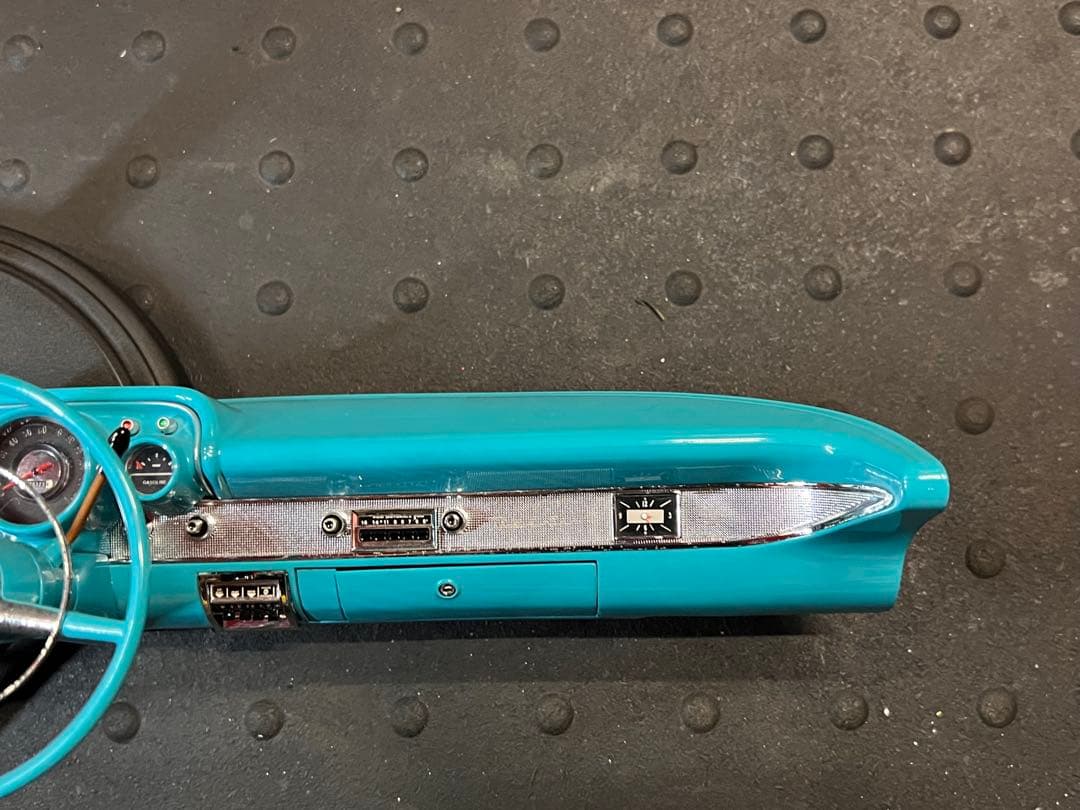 シボレー 1957 ベルエア ダッシュボード レプリカ ブルー1:6 GMP