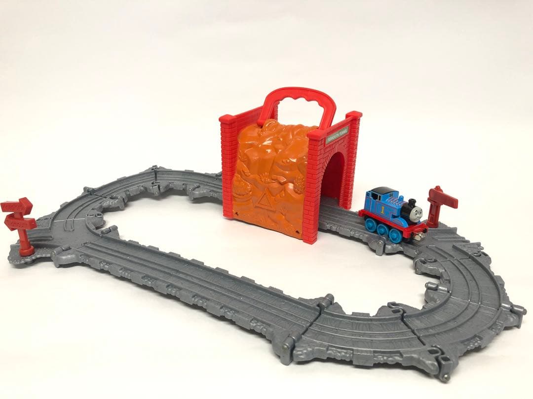 ミニカー Thomas and Friends Take-n-Play