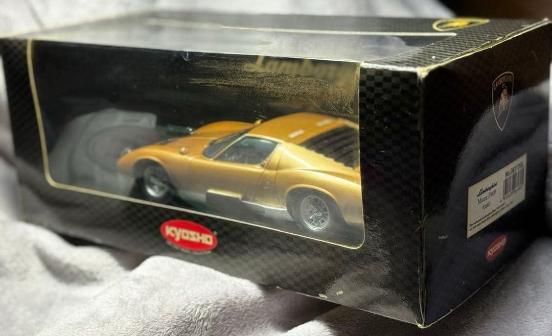 Miura P400 Limited Edition 1/1686 pc 京商