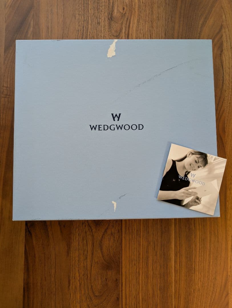 ウェッジウッド　廃盤　スクエア皿