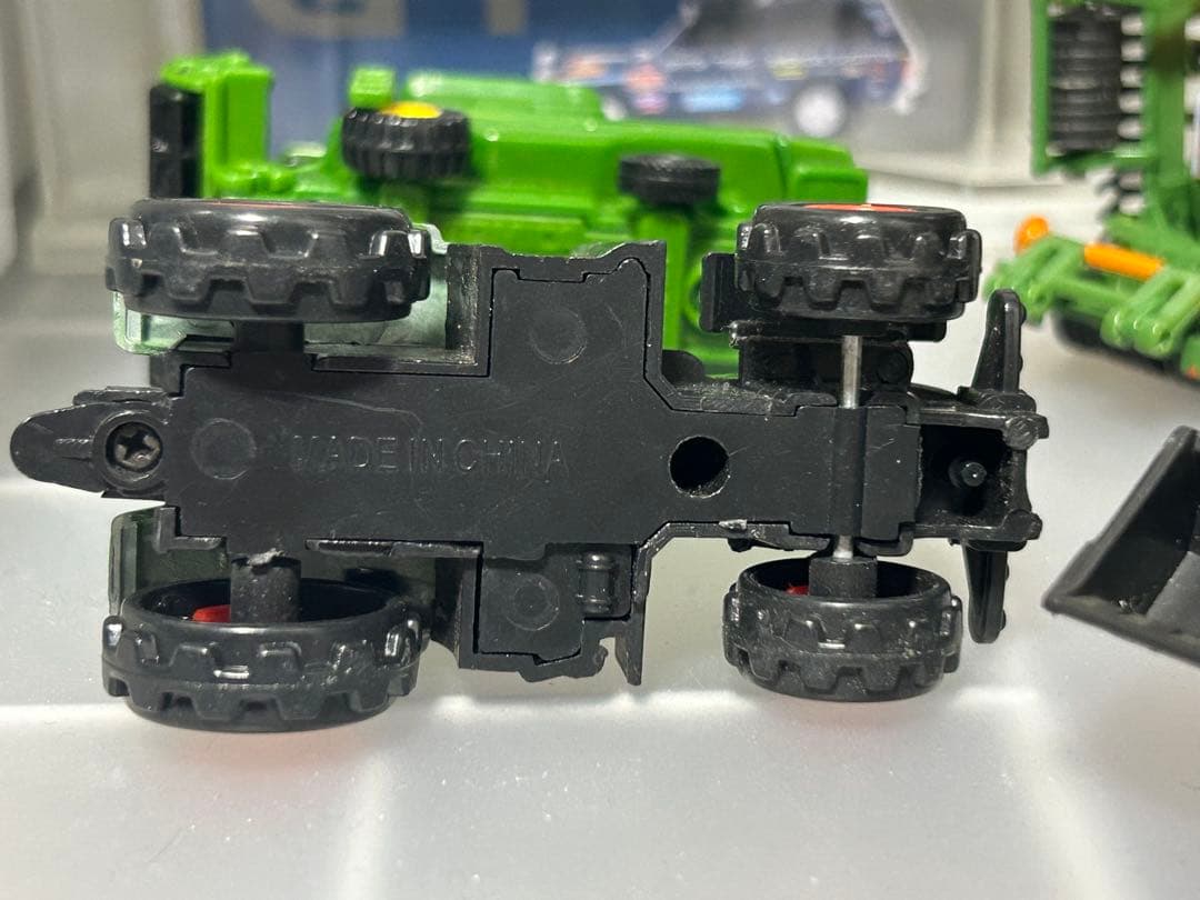 トラクター　コンバイン　ミニカー　セット