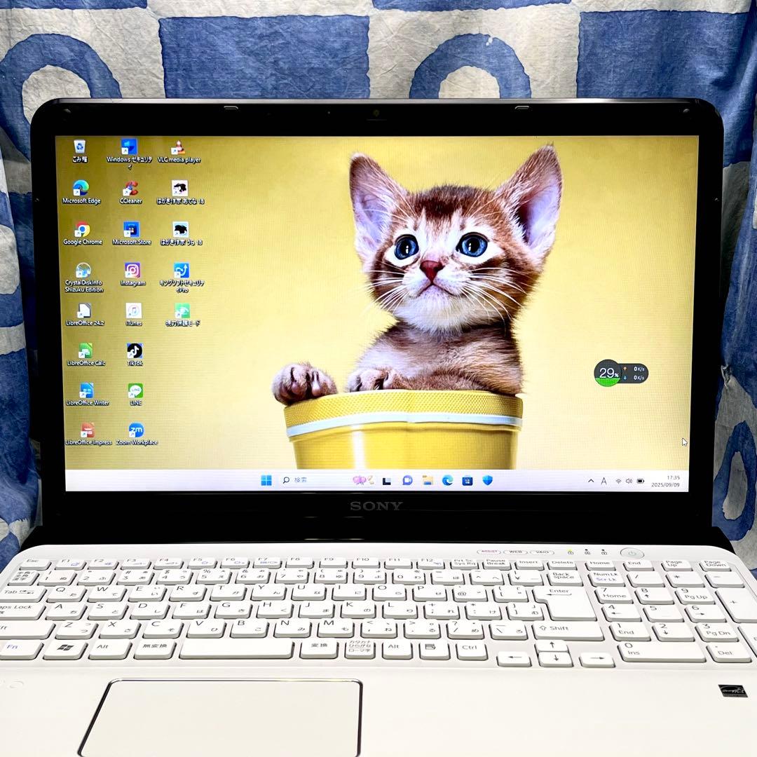 人気VAIO♡快速SSD256GB☆i5☆美しい白ノートPC♪カメラ！Win11