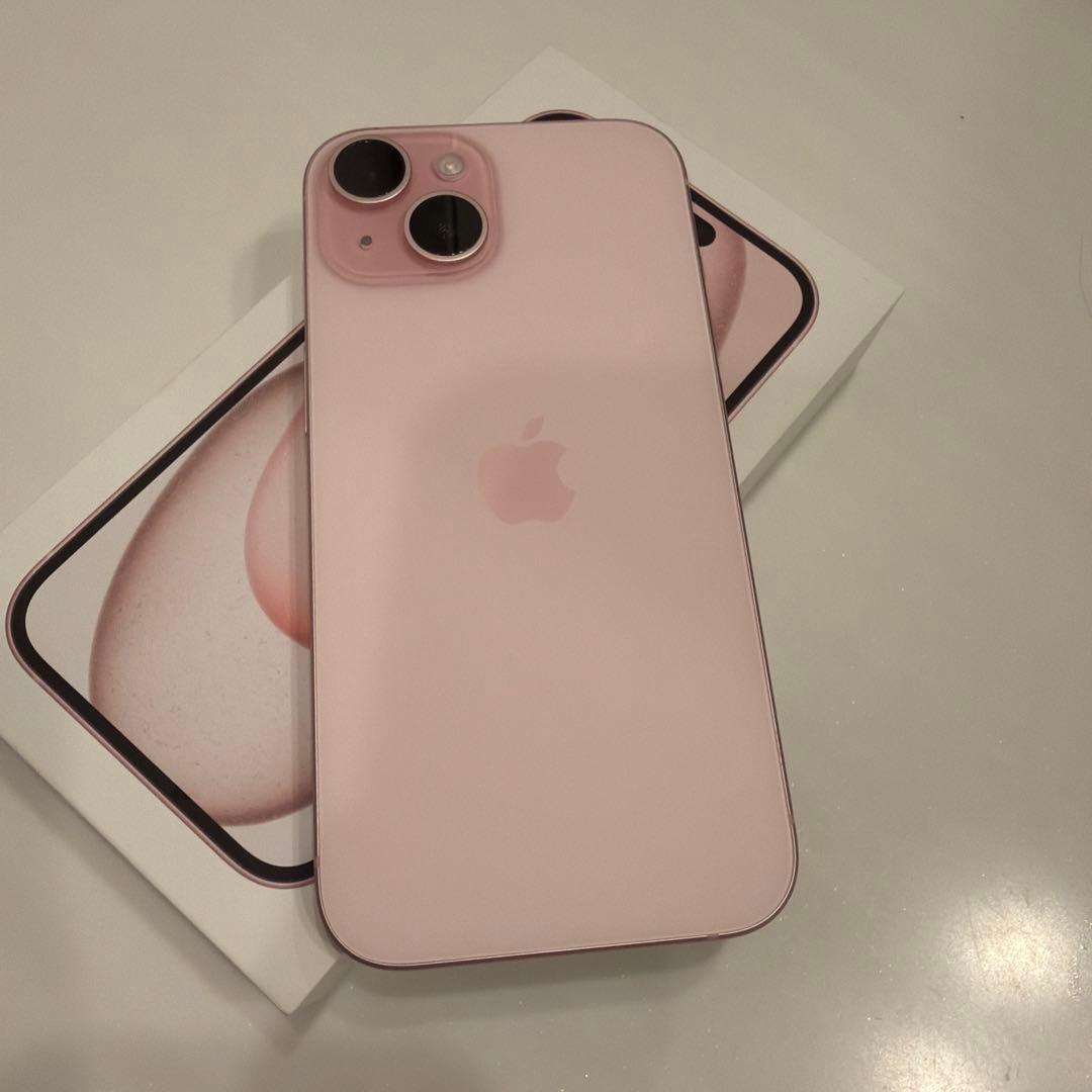 【美品】Apple iPhone 15 ピンク 256GB