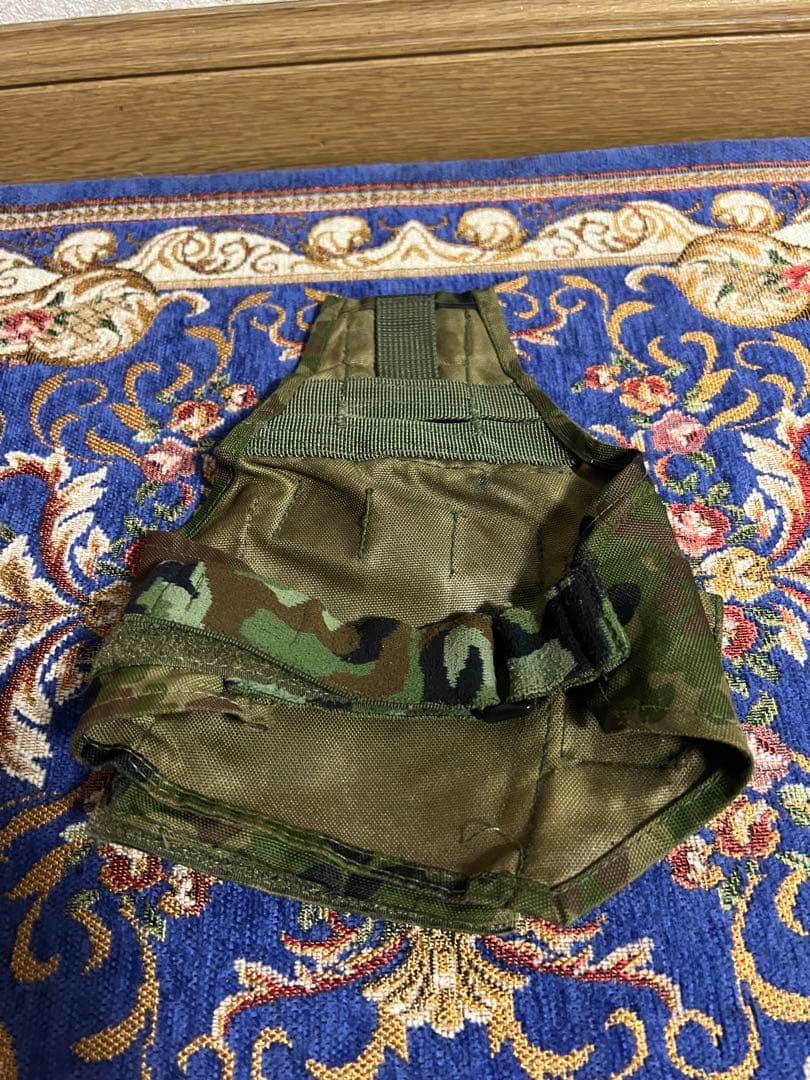 迷彩服…迷彩サポーター…迷彩グッズまとめ売り