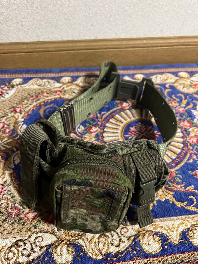 迷彩服…迷彩サポーター…迷彩グッズまとめ売り