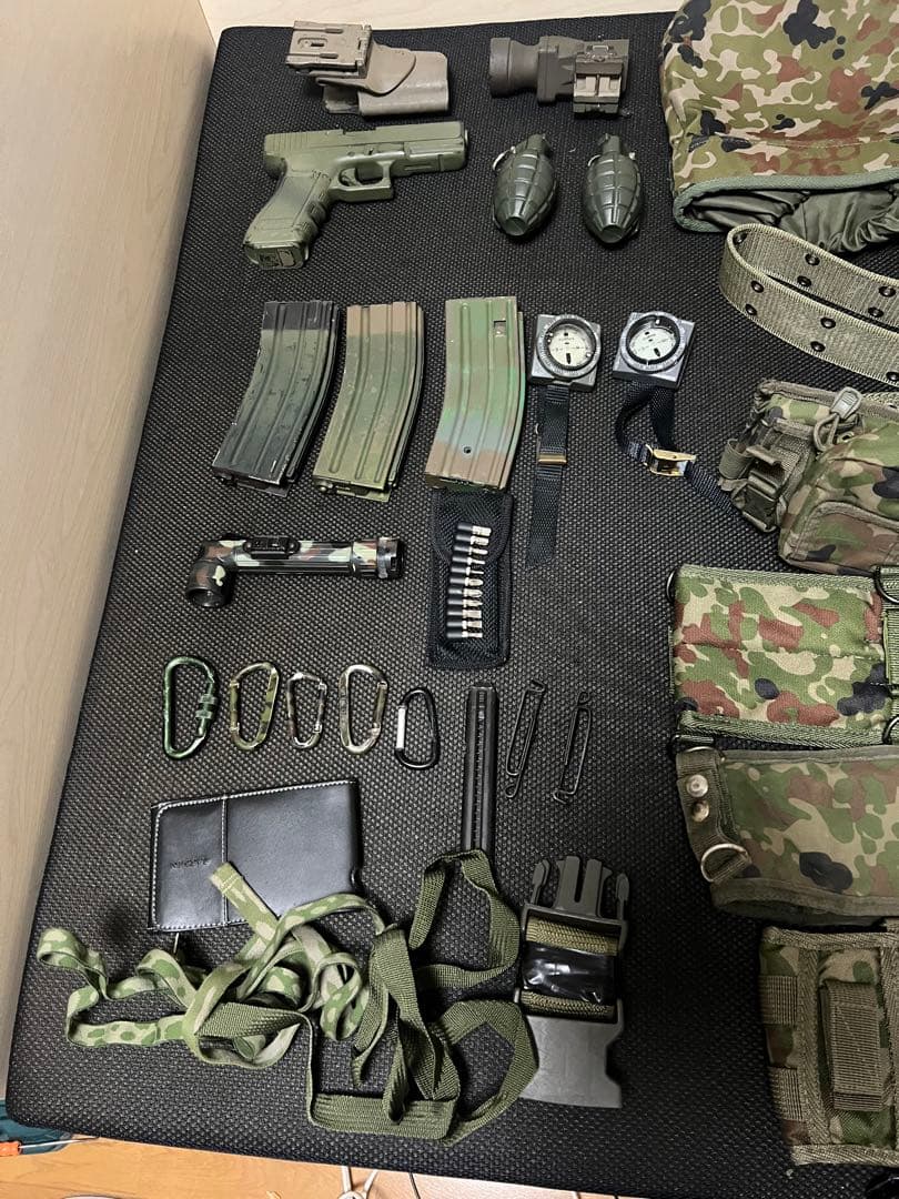 迷彩服…迷彩サポーター…迷彩グッズまとめ売り