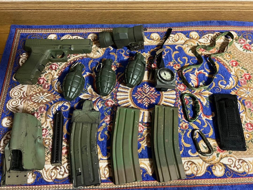 迷彩服…迷彩サポーター…迷彩グッズまとめ売り