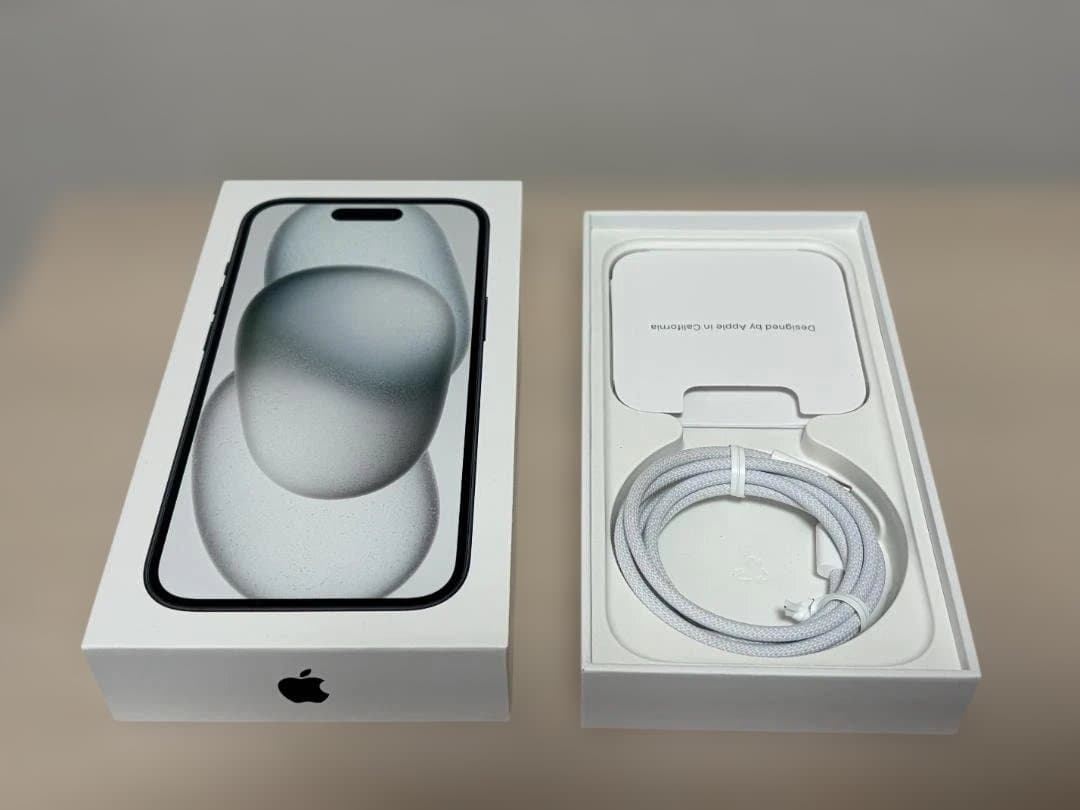 美品★Apple iPhone 15黒256GB香港版SIMフリー物理SIMx2