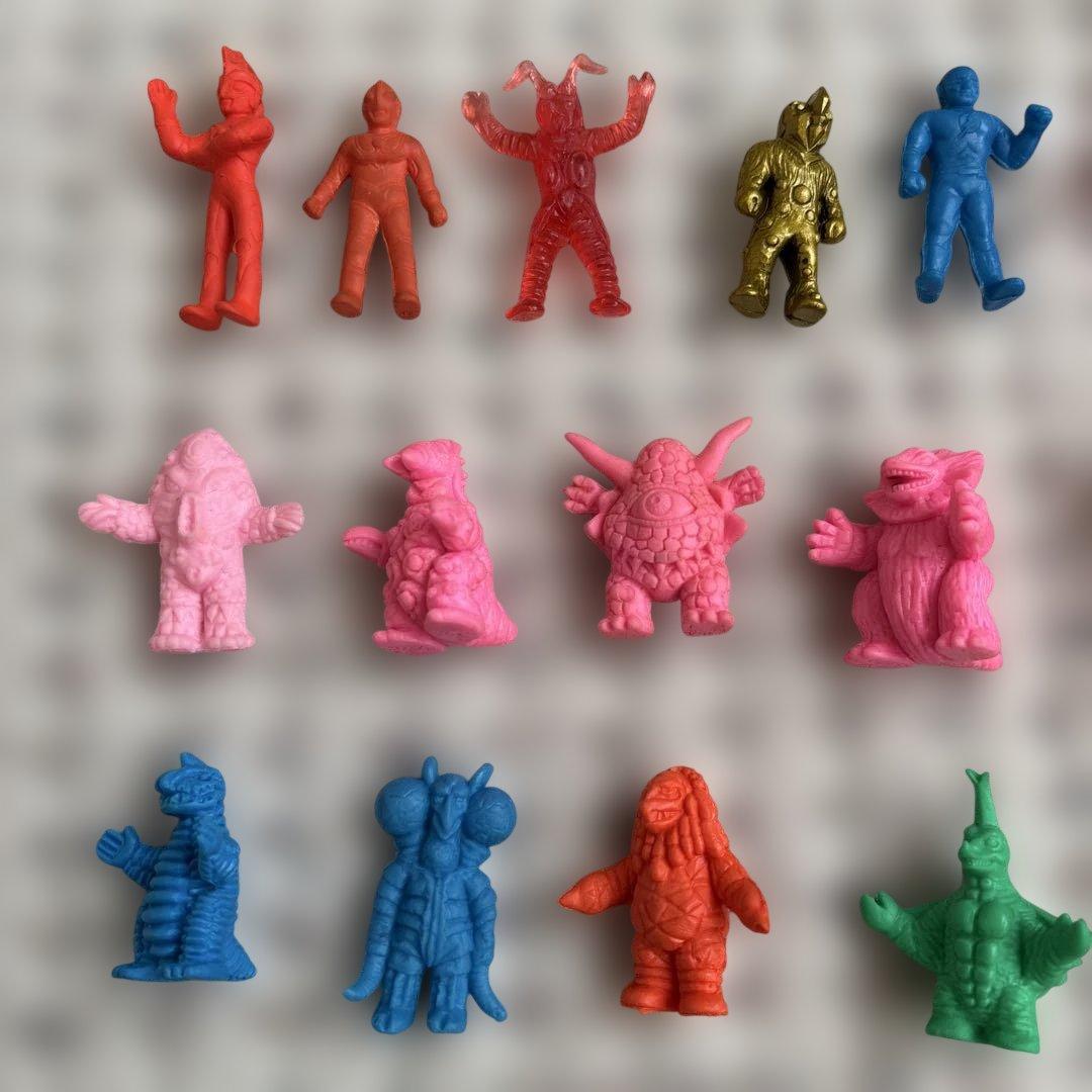 ウルトラマンシリーズ他　怪獣他　消しゴム