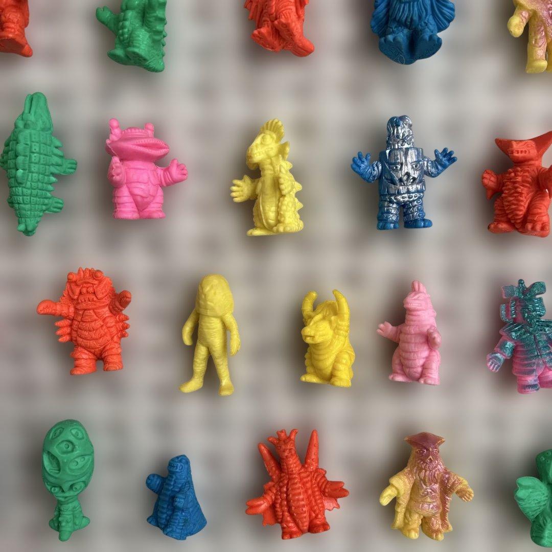 ウルトラマンシリーズ他　怪獣他　消しゴム