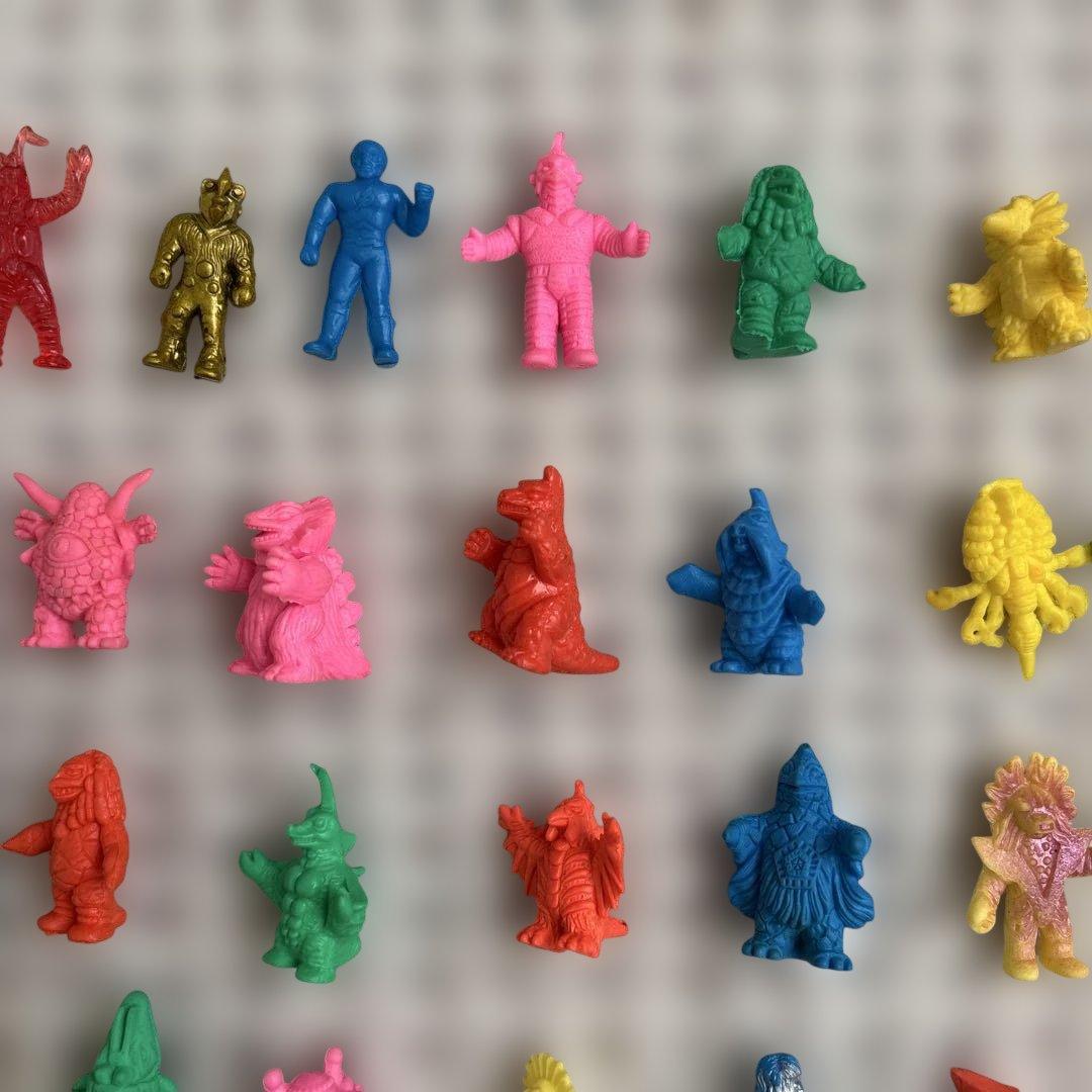 ウルトラマンシリーズ他　怪獣他　消しゴム