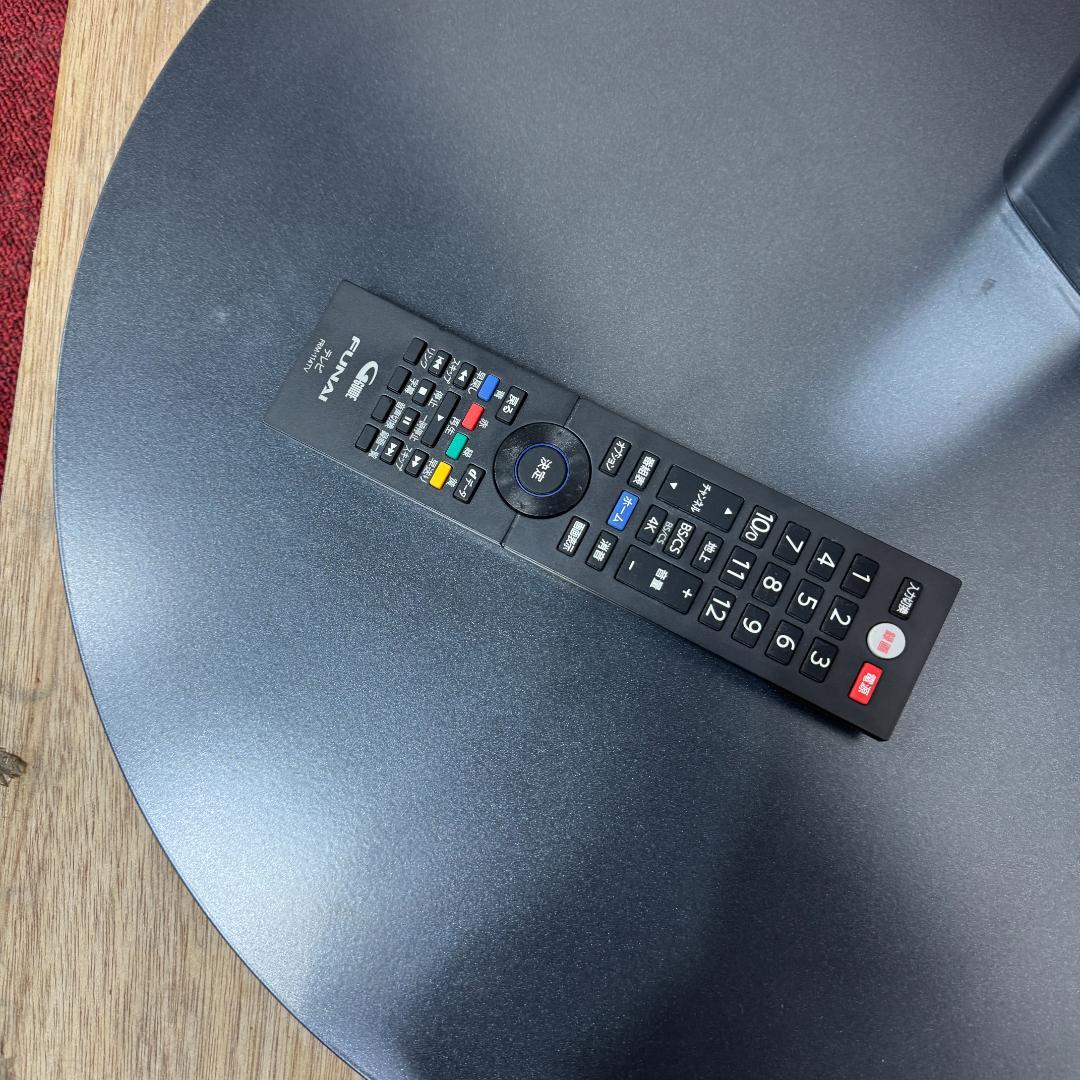 東京23区送料無料　美品フナイ液晶カラーテレビ　2022年製43型　スタンド付き