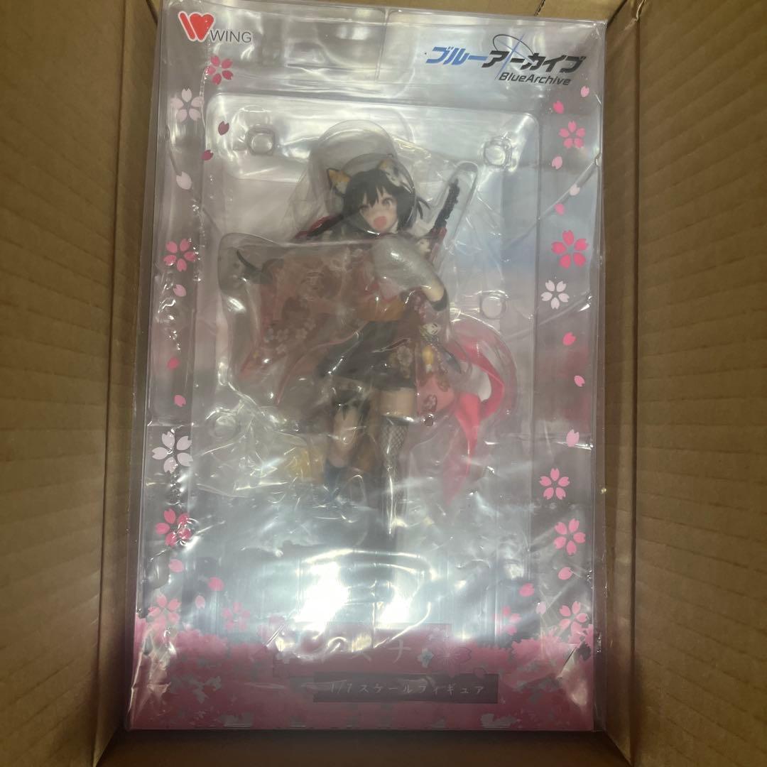 イズナ　ブルーアーカイブ　1/7 スケールフィギュア