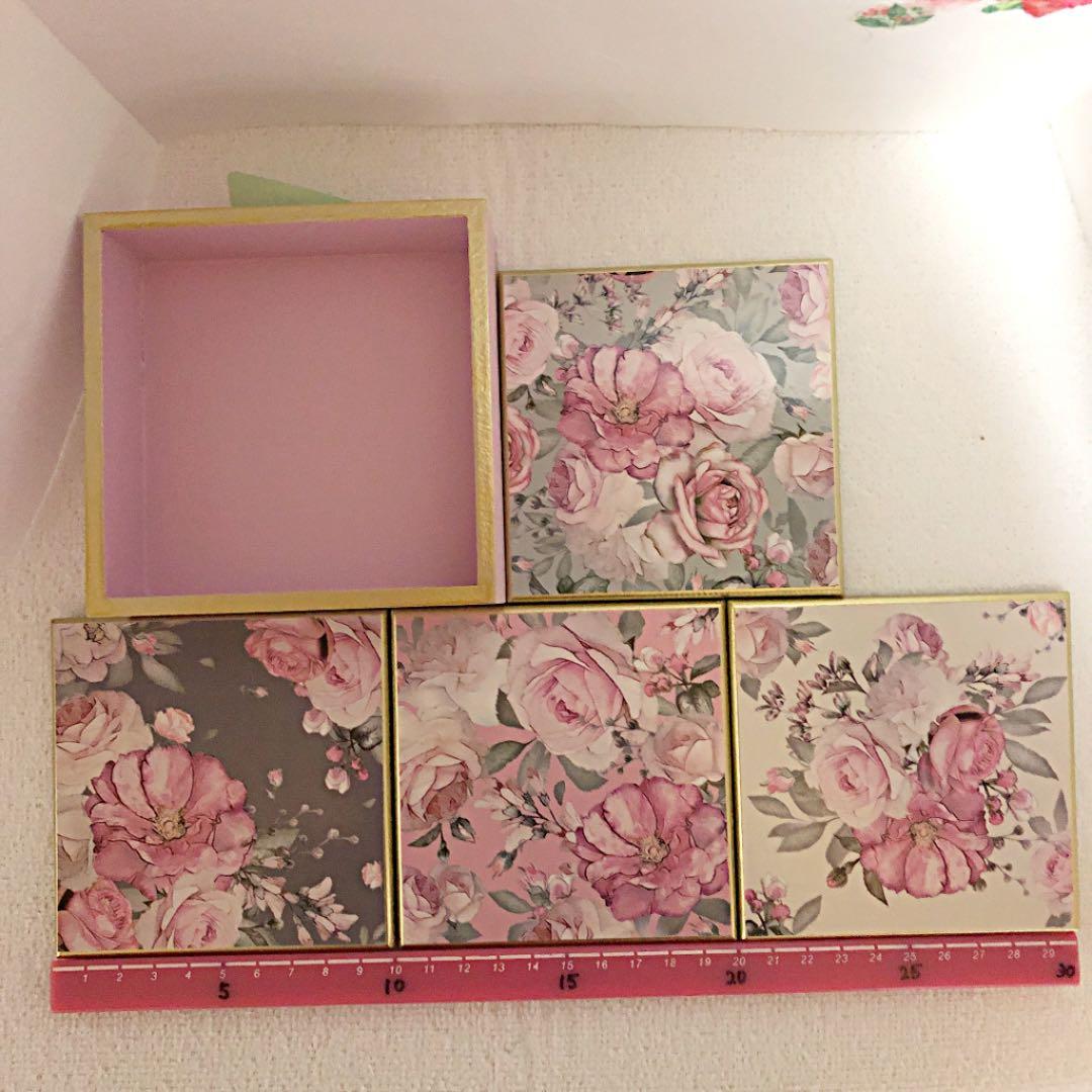 新品❣️ローズ柄が綺麗なコースター★木製ケース付4枚セット