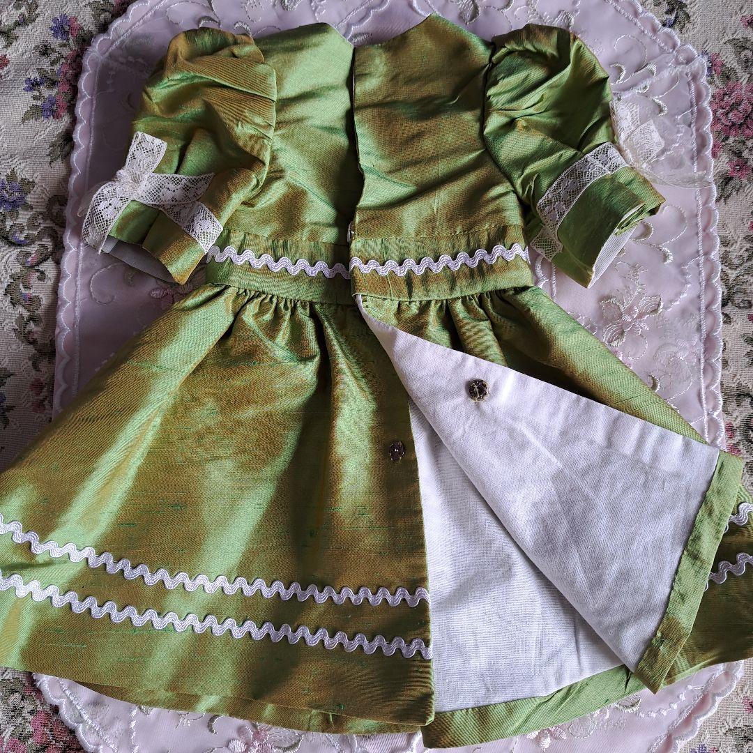 ビスクドール　ドレスとボネ