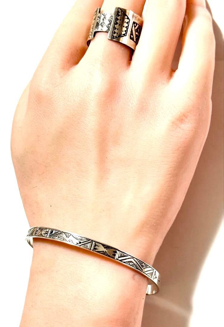 トゥアレグ族　ハンドメイド　シルバー　ブレスレット