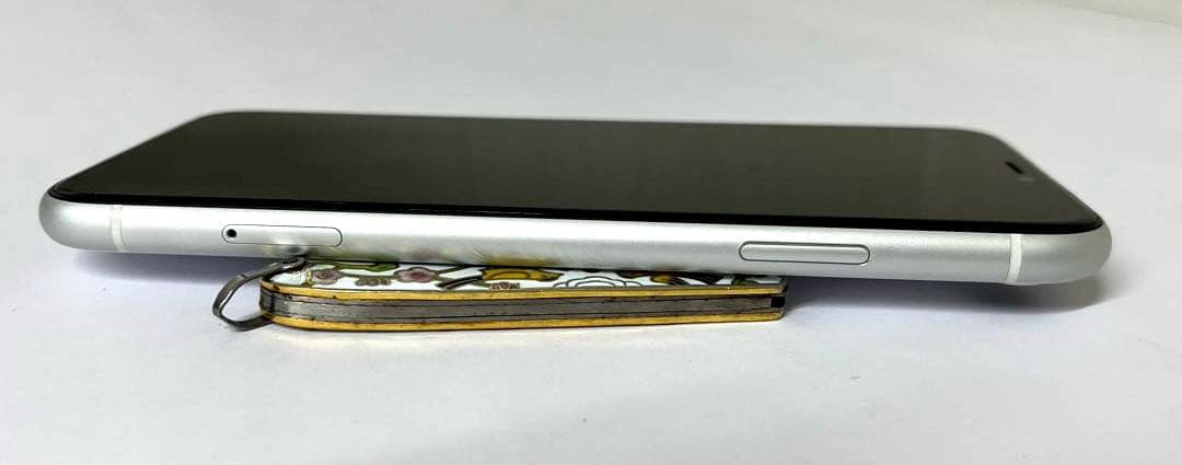 美品 iPhone XR 64G 白 本体