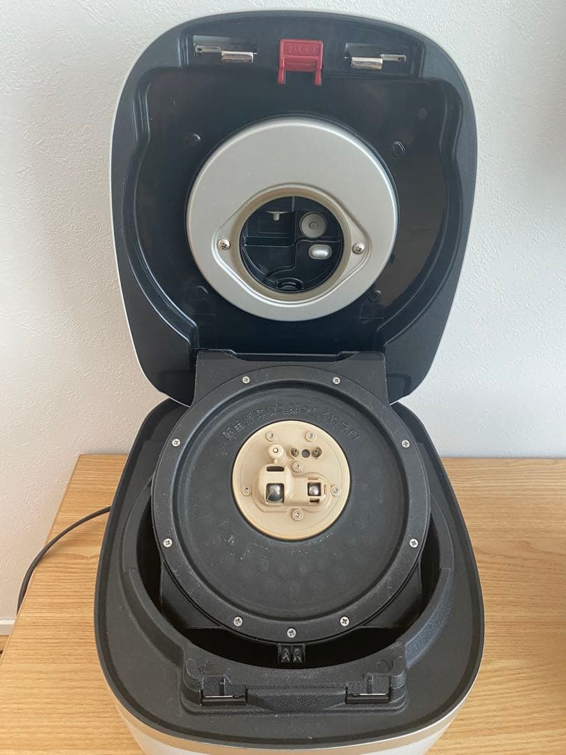 【Mana♡LOVE ヨーロッパ】タイガー圧力 IH炊飯器JPC-A101