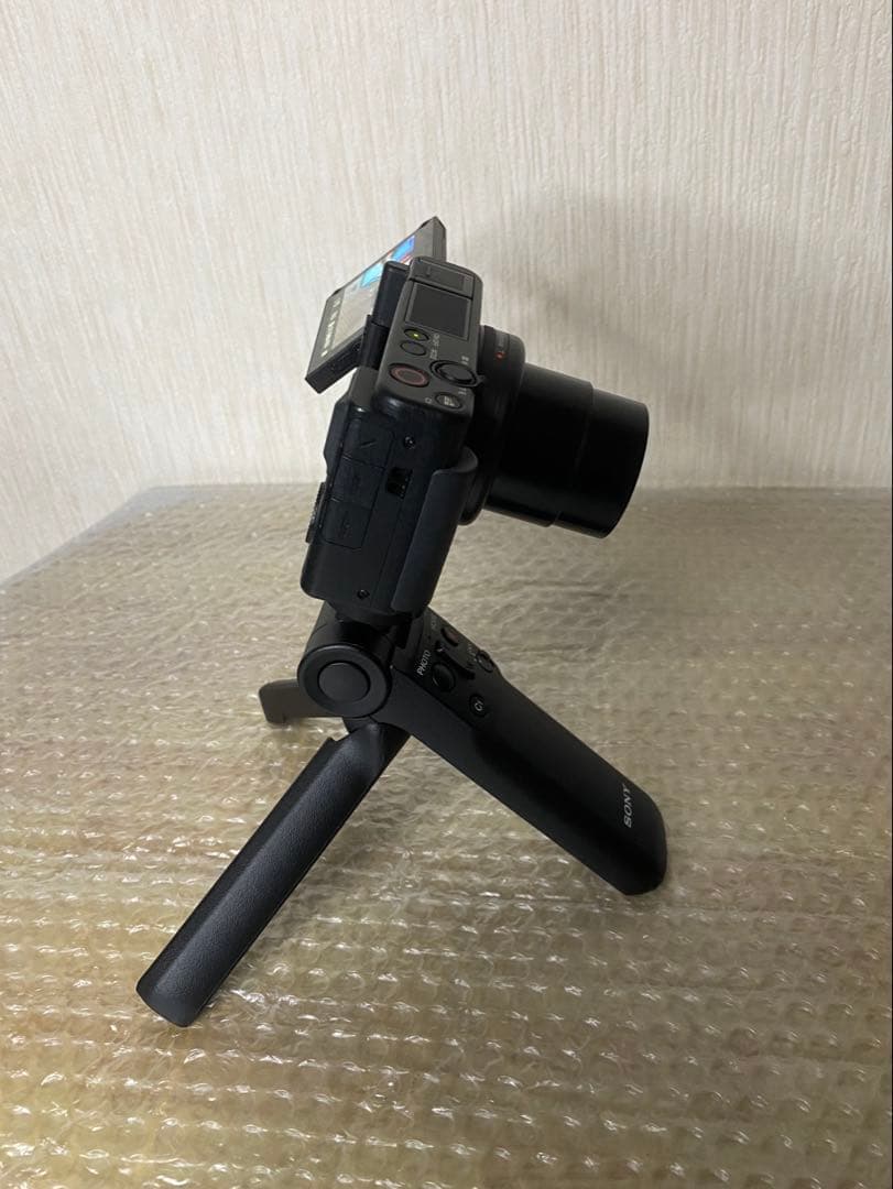 【ウサギ プロフ必読】 SONY ZV-1とシューティンググリップ