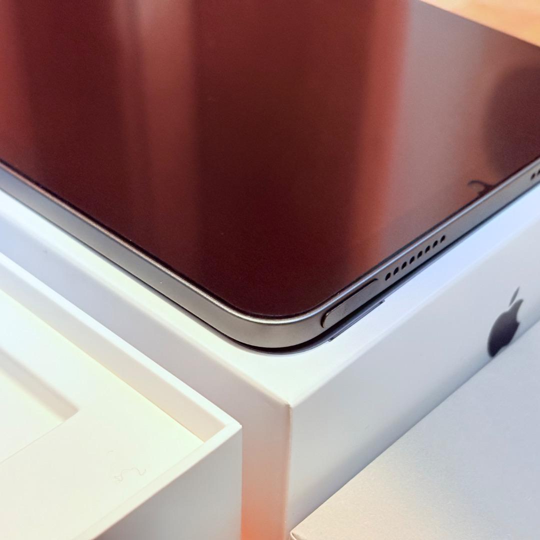 【美品】iPad mini 6 + Frost Air (ケースフィニット）
