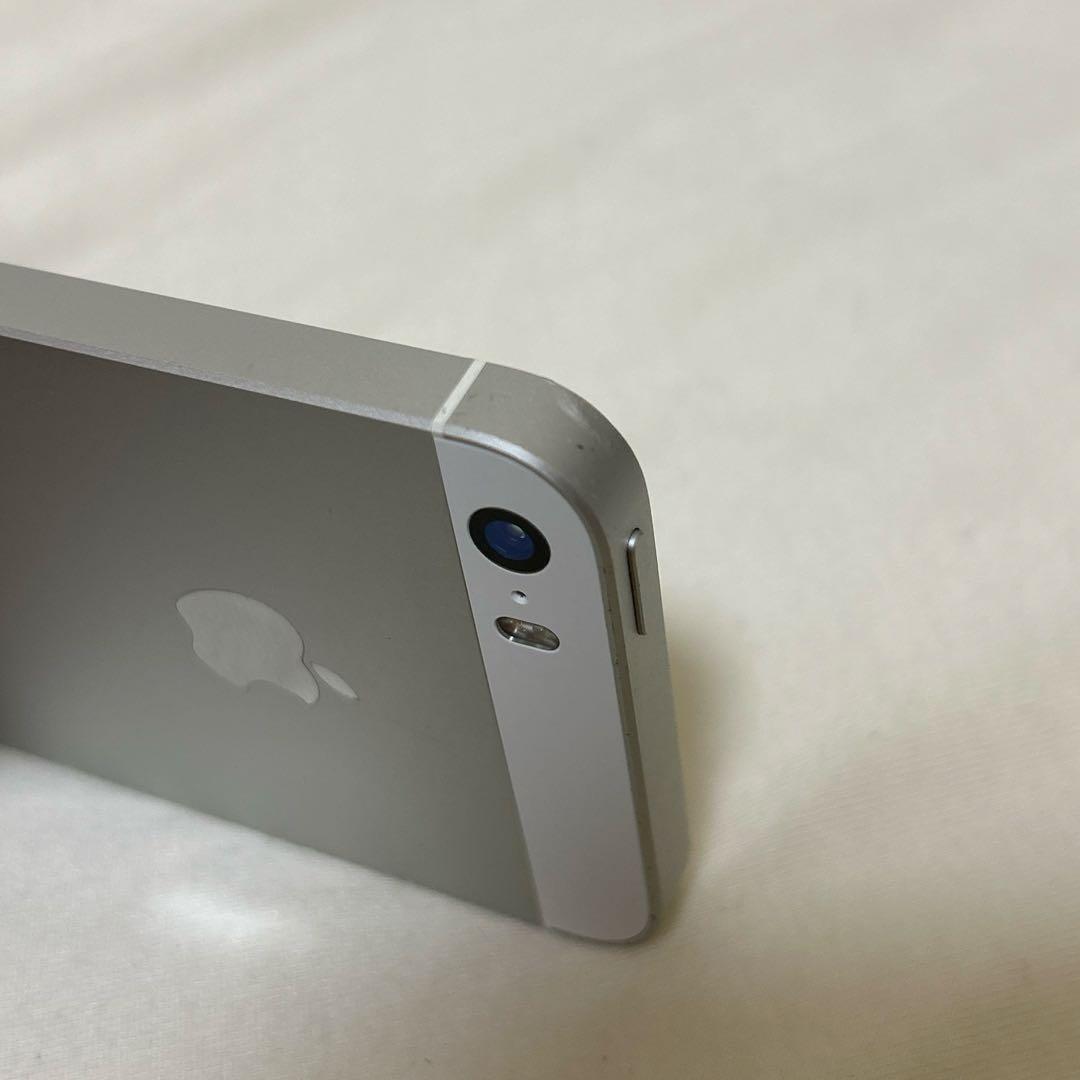 Apple iPhone SE シルバー 本体