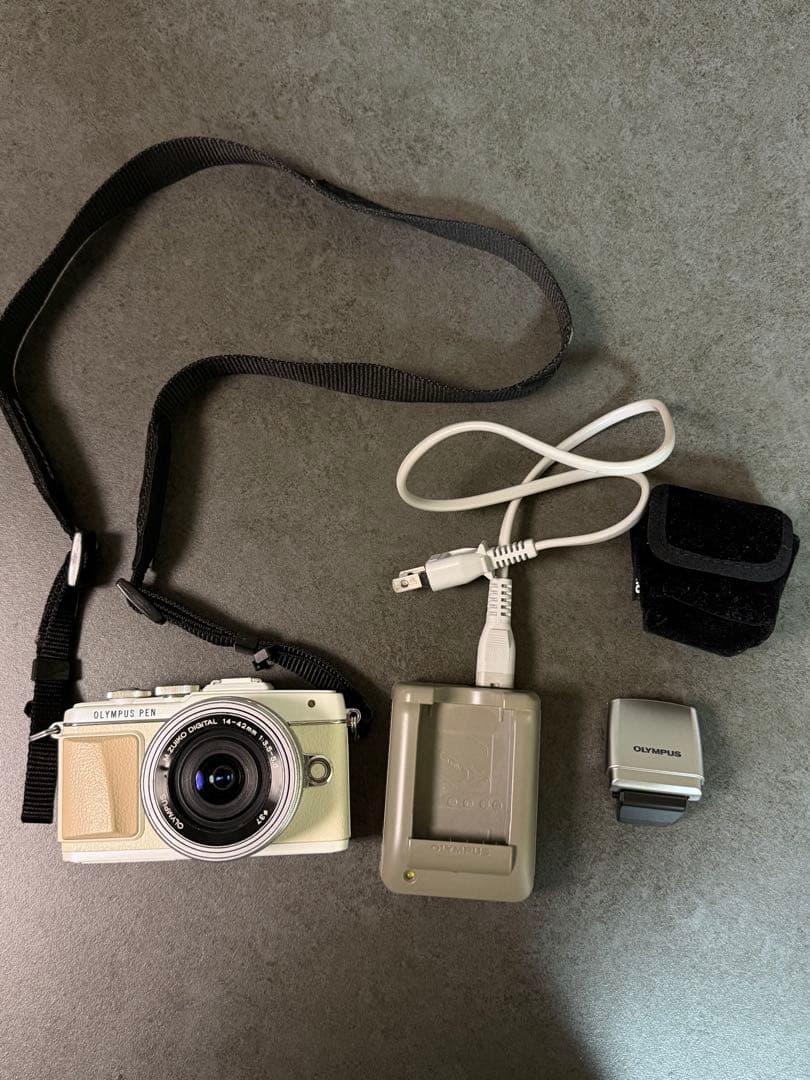 OLYMPUS PEN Lite E-PL7 ホワイト レンズセット