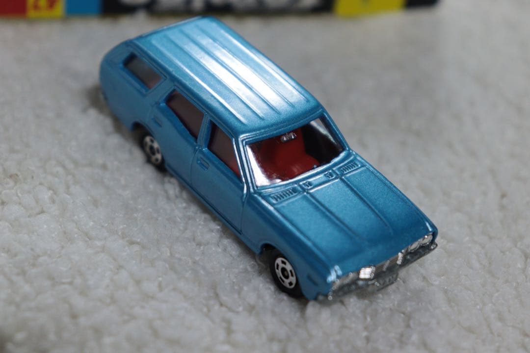 日本製　トミカ　ニッサン　グロリア　バン　黒箱　国産　NO.47