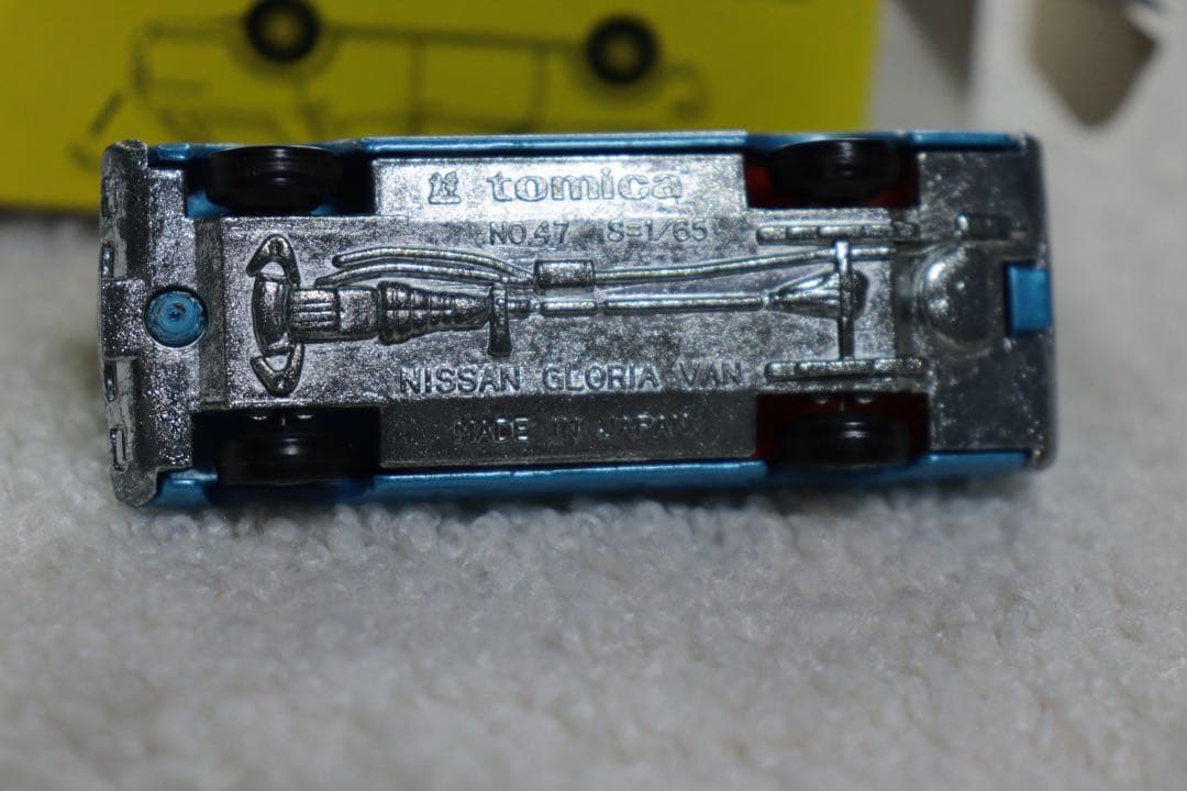 日本製　トミカ　ニッサン　グロリア　バン　黒箱　国産　NO.47