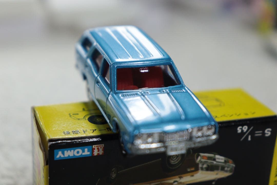 日本製　トミカ　ニッサン　グロリア　バン　黒箱　国産　NO.47