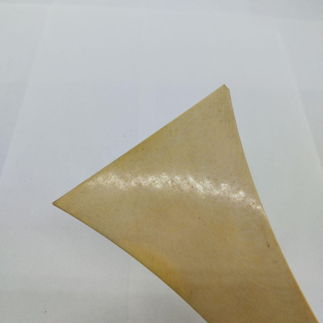 三味線 撥 バチ   天然素材　和楽器 弦楽器 重さ約　1 05g