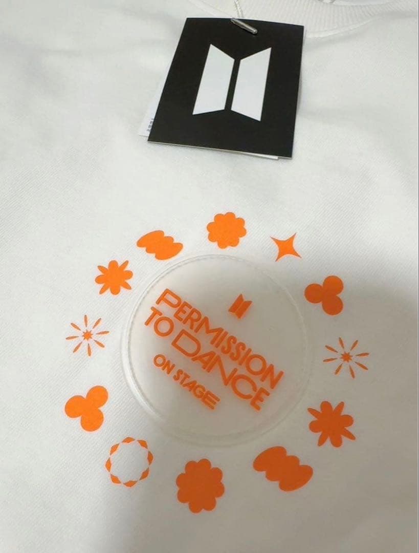 BTS PERMISSION TO DANCE Ｔシャツ　LOGO S/Ｓ　XL