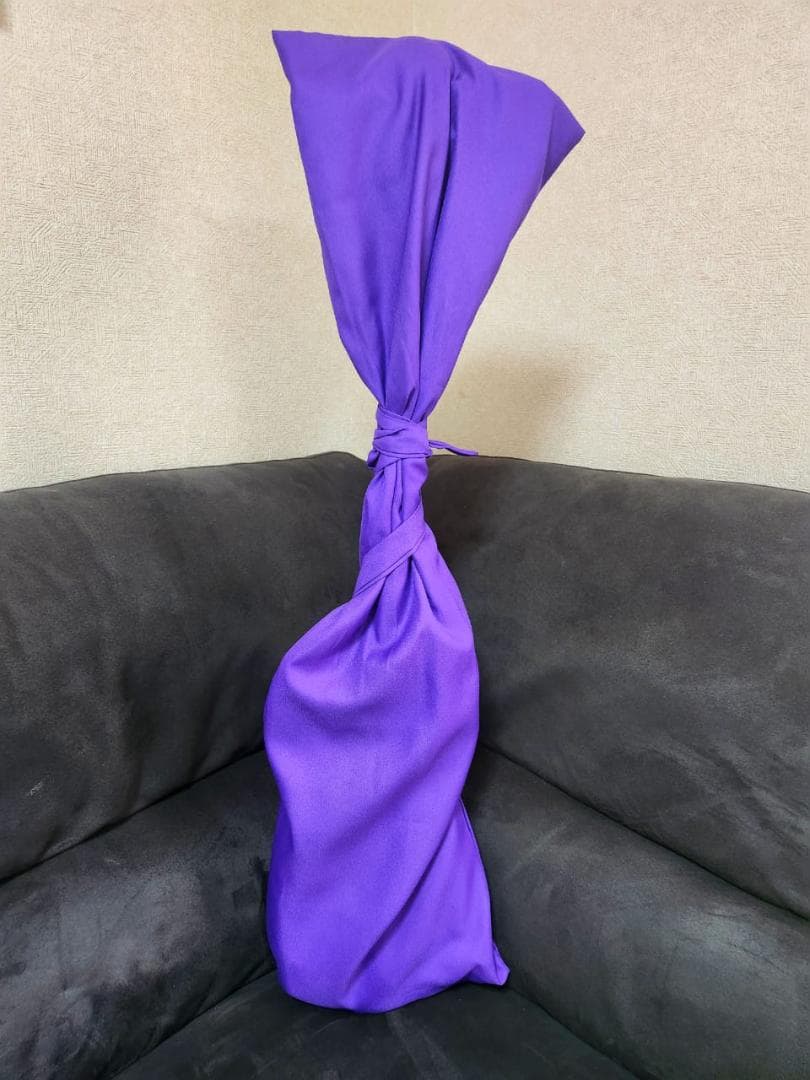 三味線 ミディアムネック - 革に​​破れはありません。