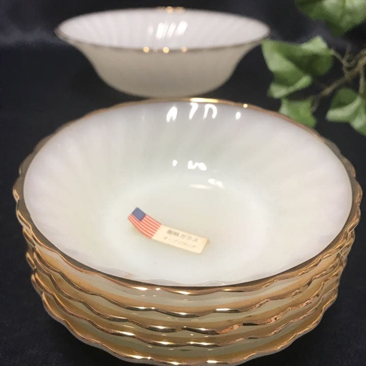 新品　アメリカ製　アンカーホッキング　ミルクガラスボウルセット　ファイヤーキング