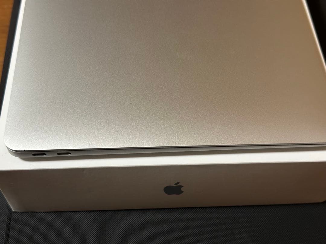 MacBook Air m1 256G バッテリー容量95％