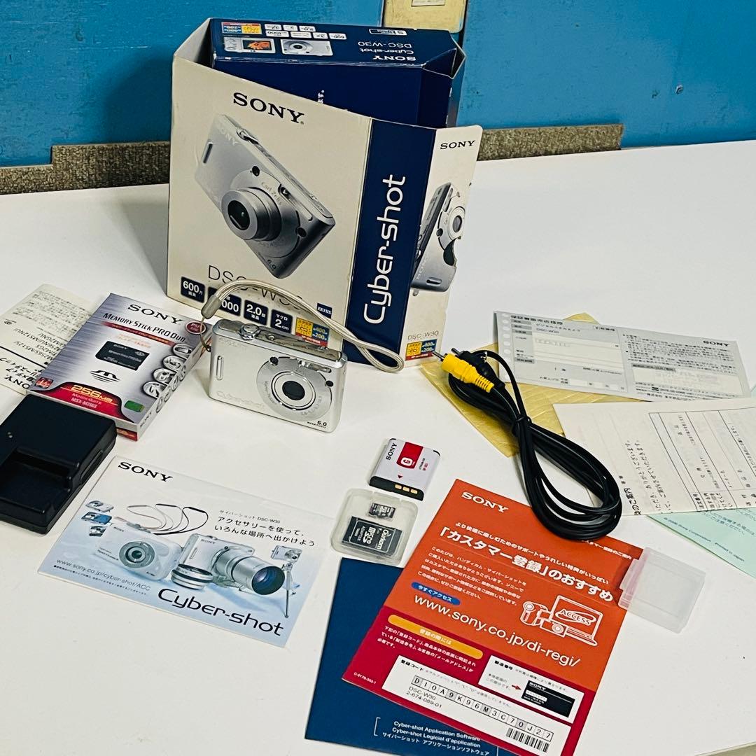 SONY Cyber-Shot DSC-W30コンパクトデジタルカメラ動作品