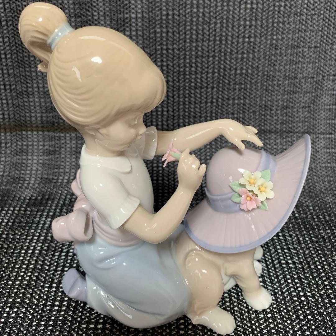 リヤドロ LLADRO 犬と少女 6862 おめかししようね 陶器人形