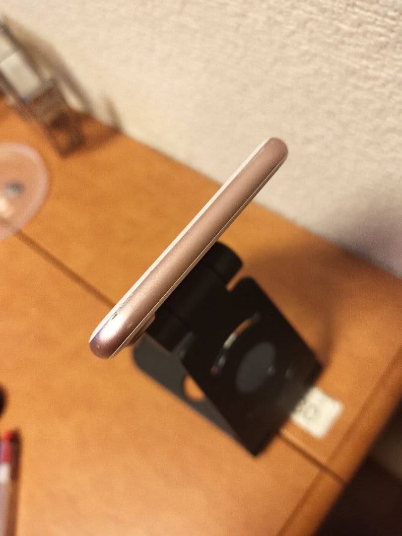 Apple iPhone 7 32GB バッテリー92% simフリー