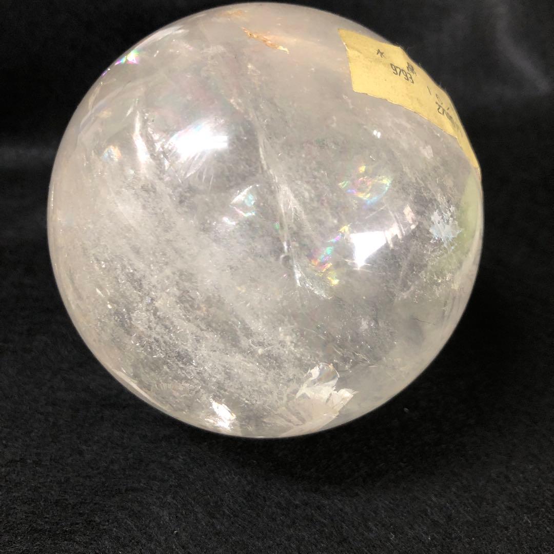 虹入り　　丸玉 天然水晶　内包結晶　約8センチ