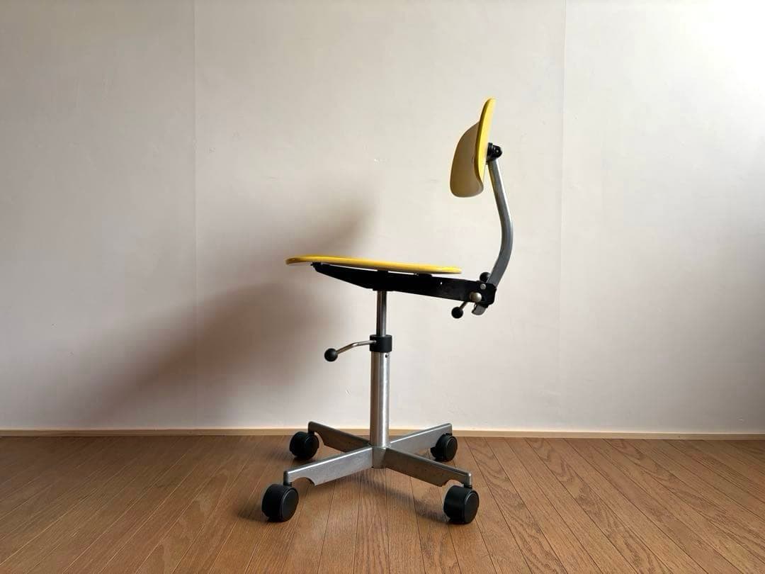 北欧ヴィンテージ KEVI ケヴィチェア イエロー 4本脚 アンティーク レトロ