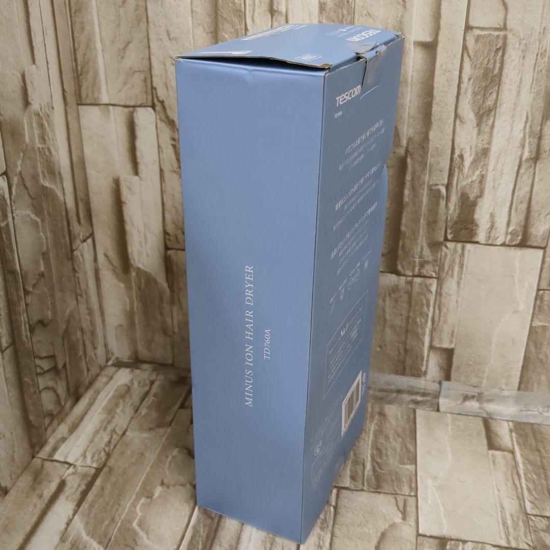 8/0107x22 テスコム ヘアドライヤー I字型 TD760A-W