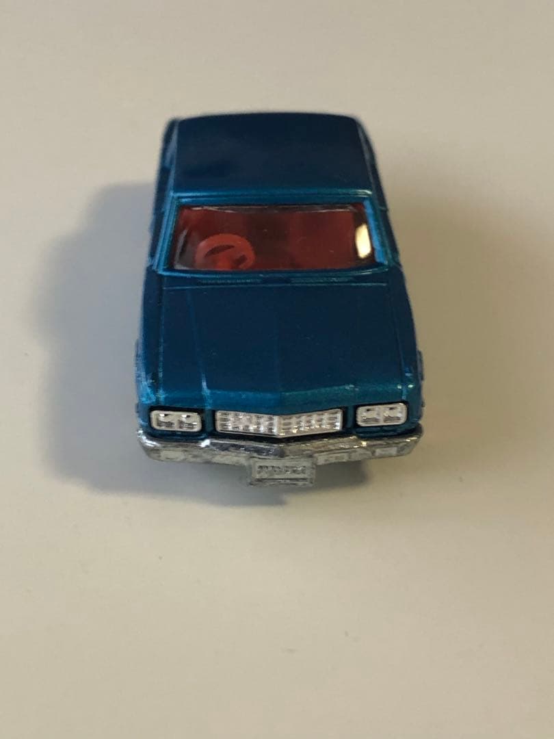 トミカ 黒箱日産プレジデント1/67ミニカー