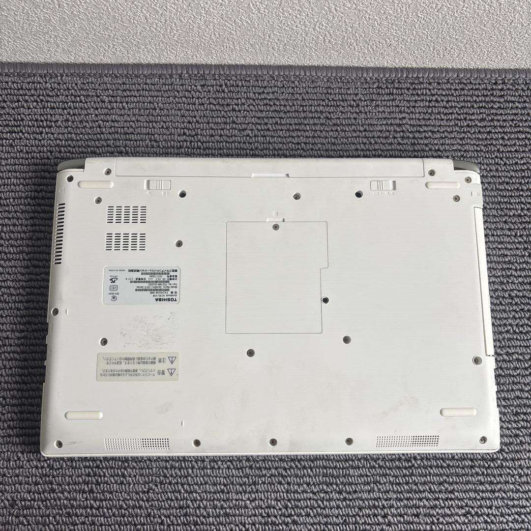 東芝dynabook AZ45/AW i5-6200U メモリ8GB #5845