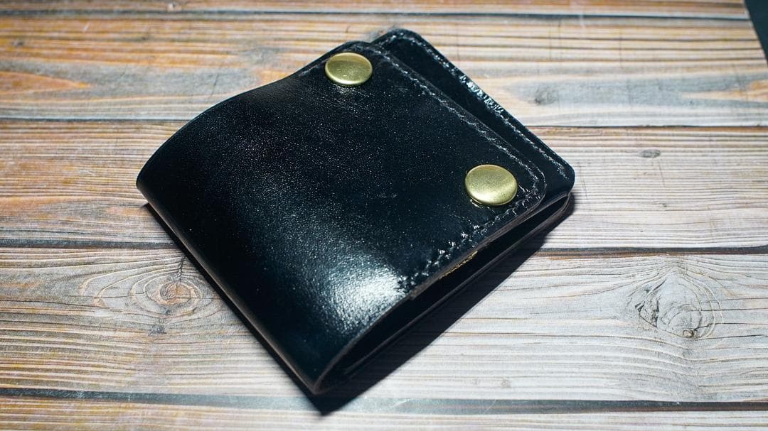 スマートトラッカーウォレット　タンニン鞣し　ブラック　茶芯　馬革手縫い