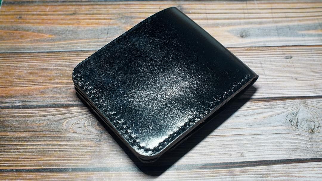 スマートトラッカーウォレット　タンニン鞣し　ブラック　茶芯　馬革手縫い