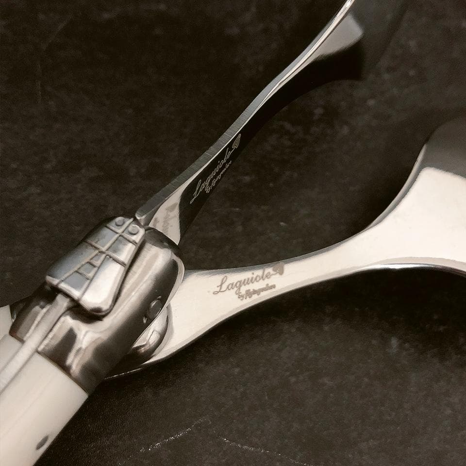 【専用出品】LAGUIOLE ラギオール カトラリー 34本セット ホワイト 白