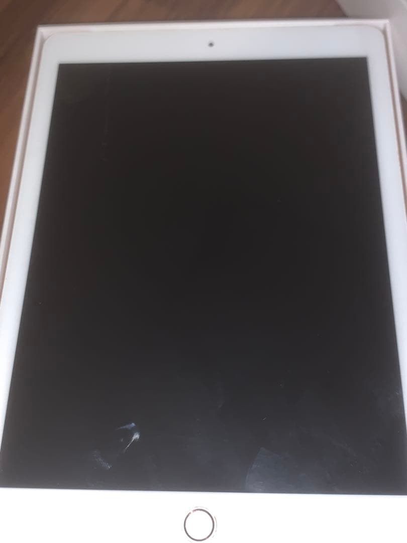 iPad 第6世代 ゴールド 箱付き