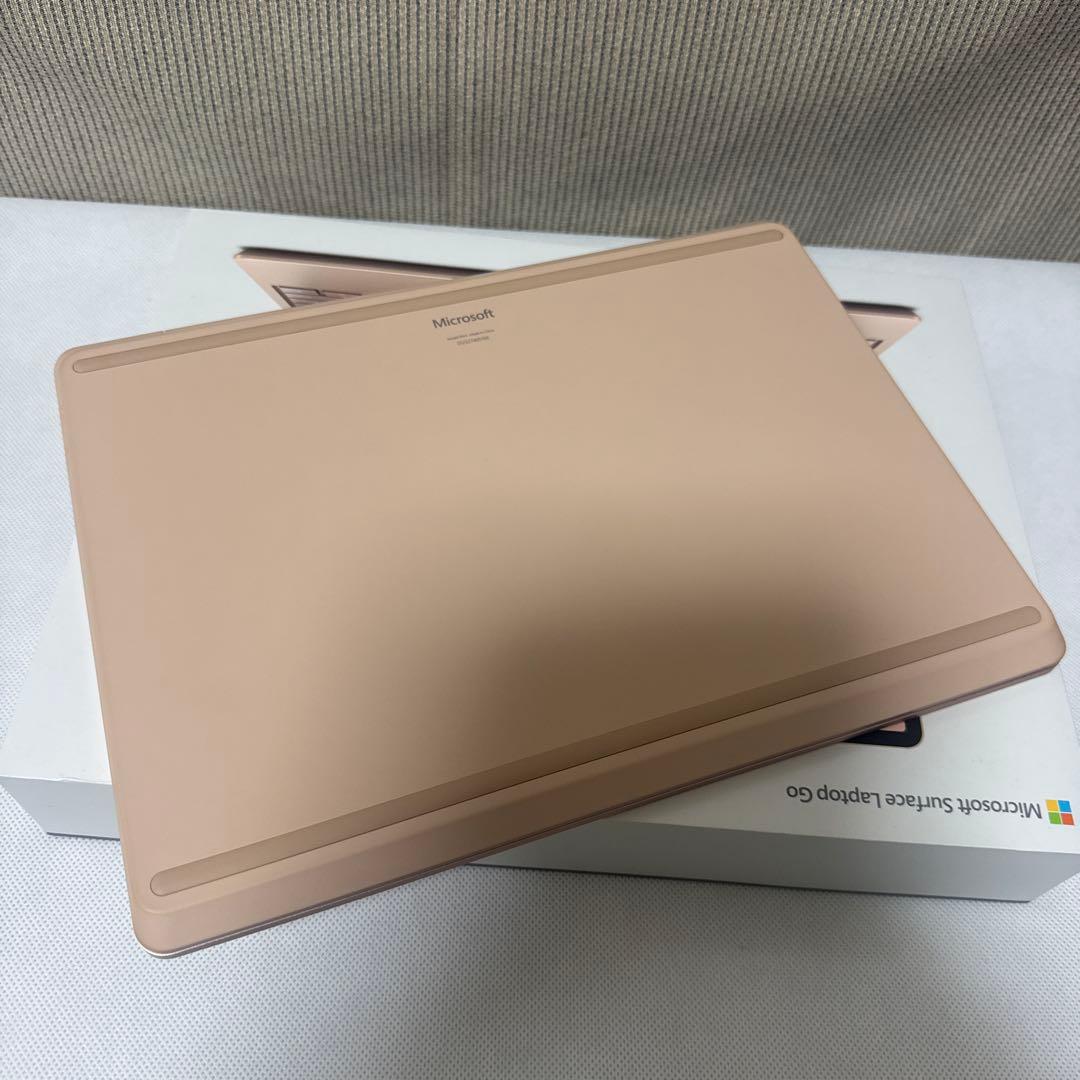 Microsoft surface laptop go サーフェス♡